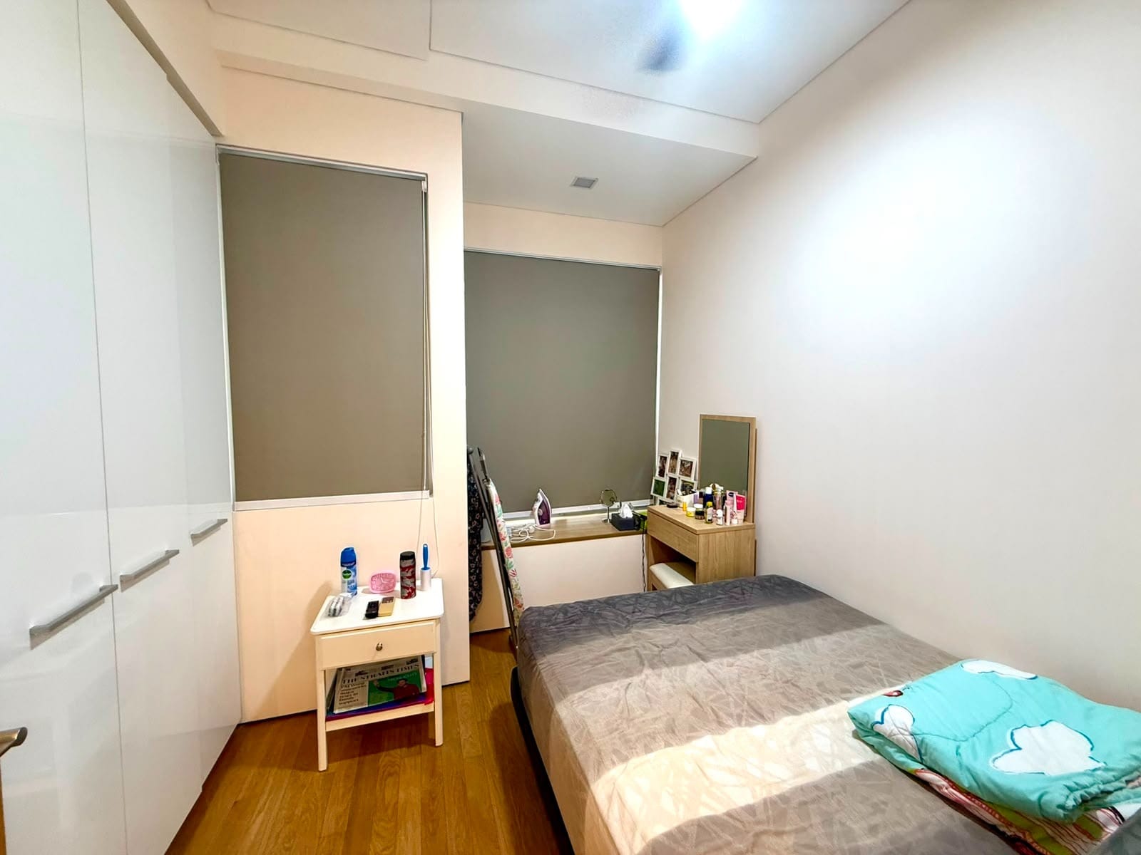 Second bedroom, second view
