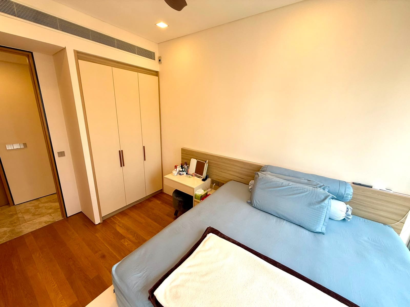 Master bedroom, second view